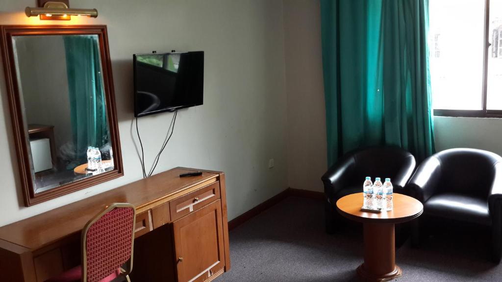 Marina Sentosa Hotel Batam Nagoya Bagian luar foto