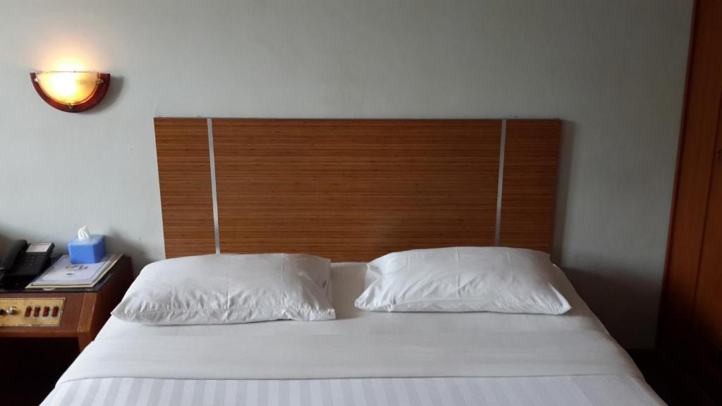 Marina Sentosa Hotel Batam Nagoya Bagian luar foto